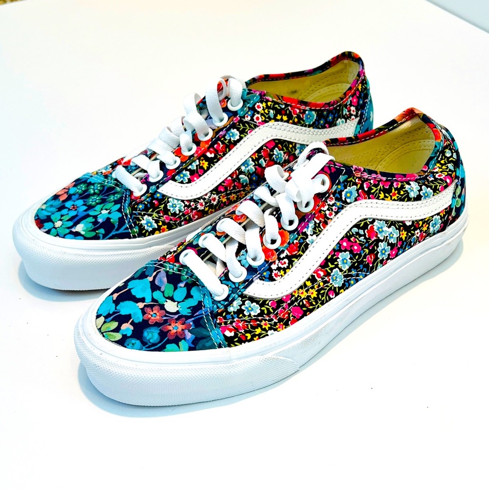 New Colorful Liberty Floral Lace-Up Vans